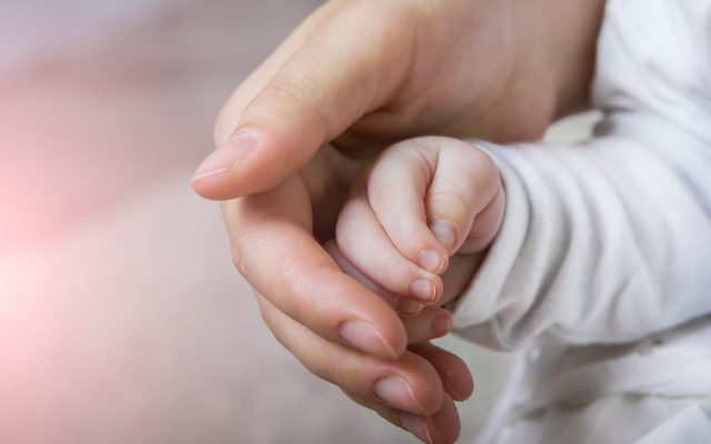Szalenstwo wyprawkowe cz. 2 – kąpiel, pielęgnacja, apteczka oraz ubrania