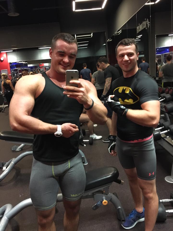 OLIKANEK! Szybki, dynamiczny, intensywny trening klaty i barków!