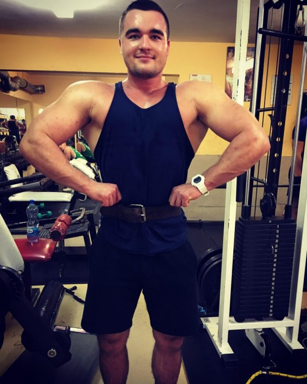 Trening pleców i dwugłowych ud! Kiedy należy przestać pobijać rekordy? Kontuzje!