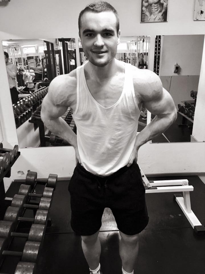 Ciężki trening pleców i dwugłowych z Karolem Małeckim... ! ALE CIĘŻKIE!