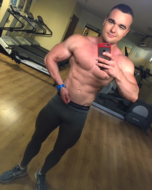 Wakacyjne PLECY + DWUGŁOWE UD! Czy w wakacje trenuję ciężko i trzymam dietę?