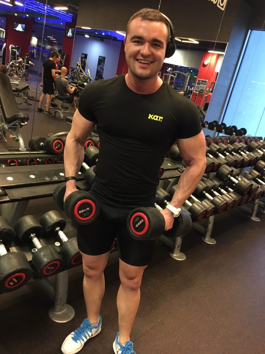 ALE JESTEM NAJEDZONY! MOJA DIETA NA KONIEC MASY! Trening PUSH! :)