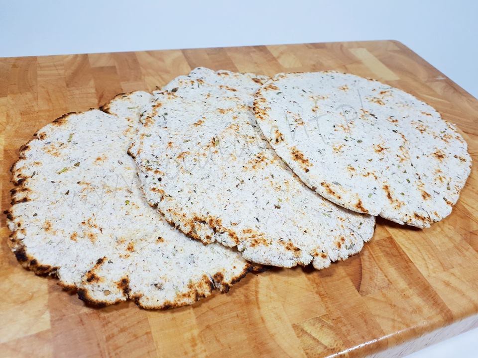 WRAPY TORTILLE BEZ MĄKI (keto, LCHF, paleo, optymalna, bez glutenu, jajek i laktozy)