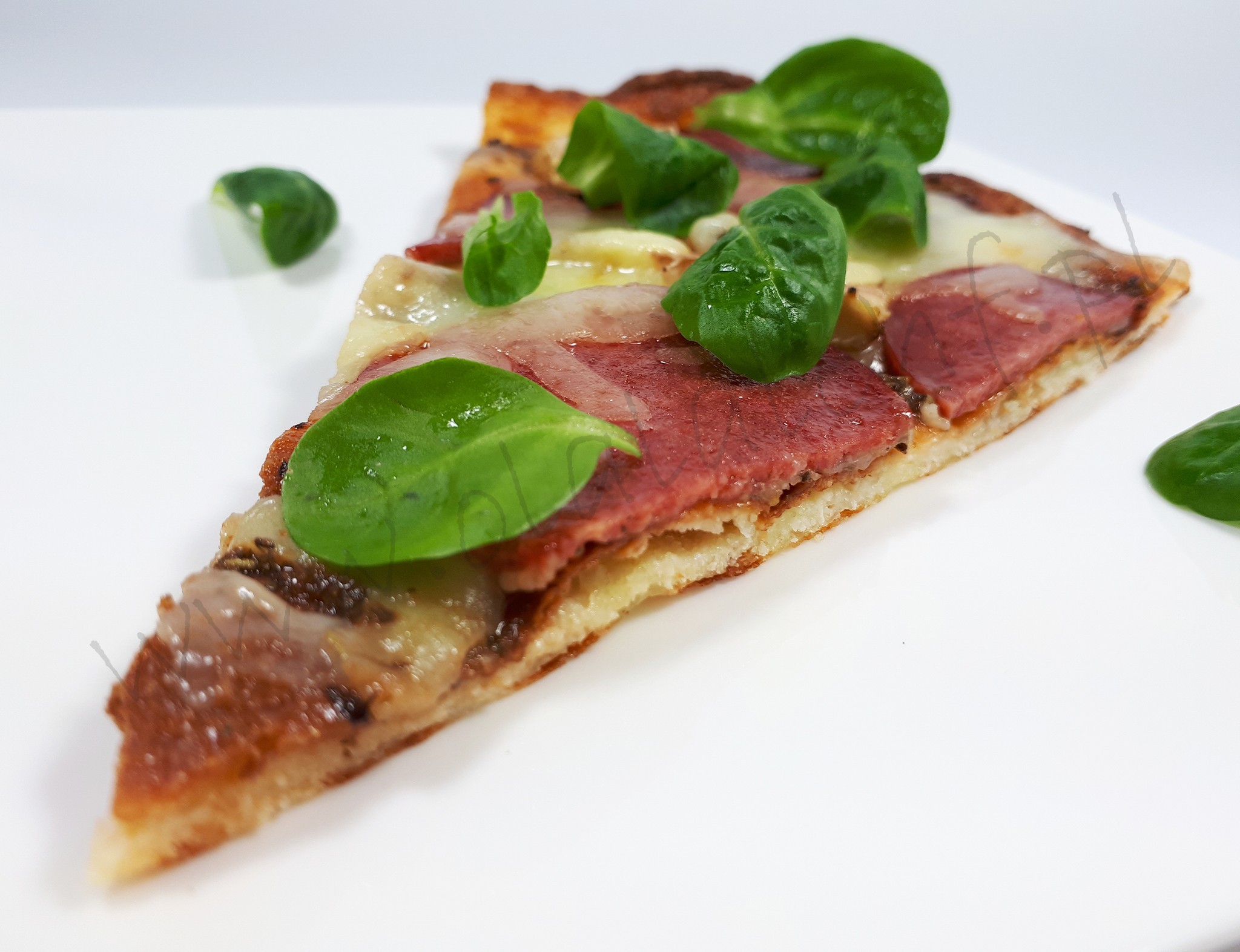PIZZA SEROWA