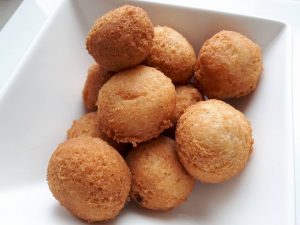 PĄCZKI KOKOSOWE BEZ GLUTENU I LAKTOZY (keto, LCHF, paleo, bez glutenu, laktozy i cukru)